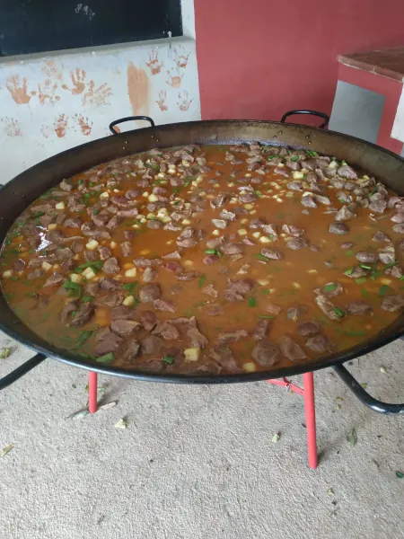 La Asociación Cultural El Hocino de Blesa (Teruel, Aragón) Día de la carrasca del Carrascal de Blesa, 2023.