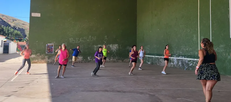 Clase de Zumba en Blesa.